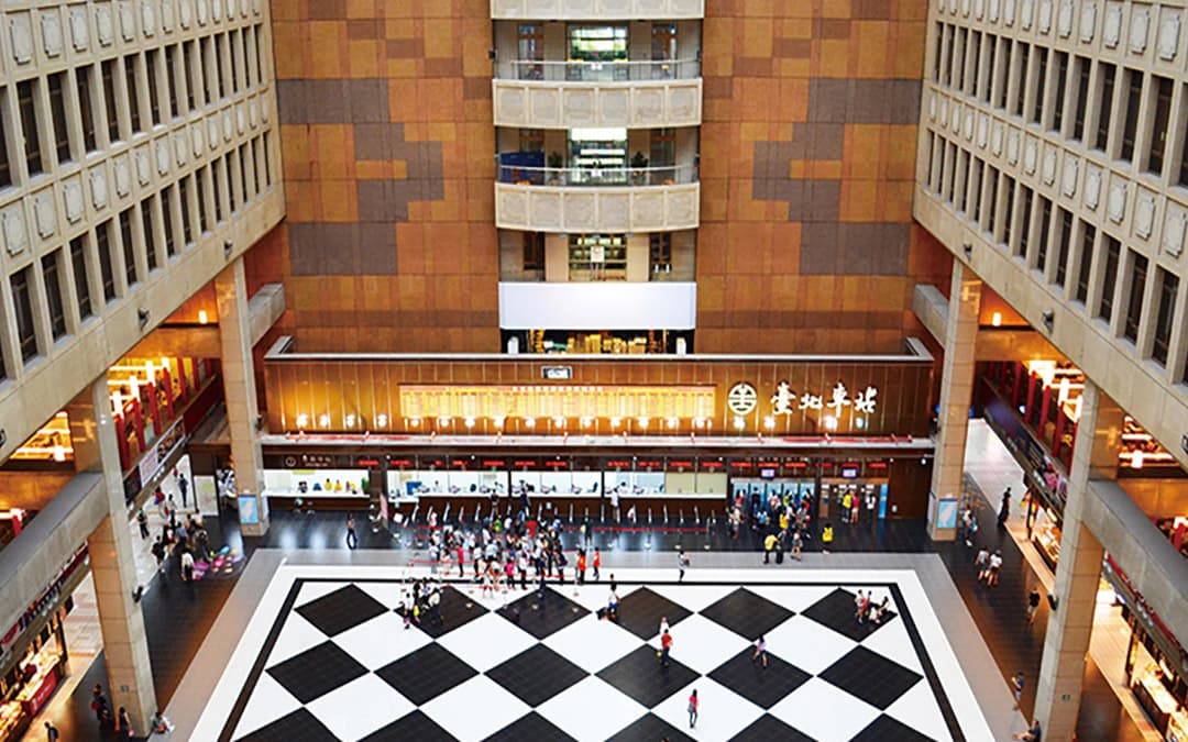 北車商場一分飲恨！微風控評委利益衝突，新光三越、台鐵陷標案爭議